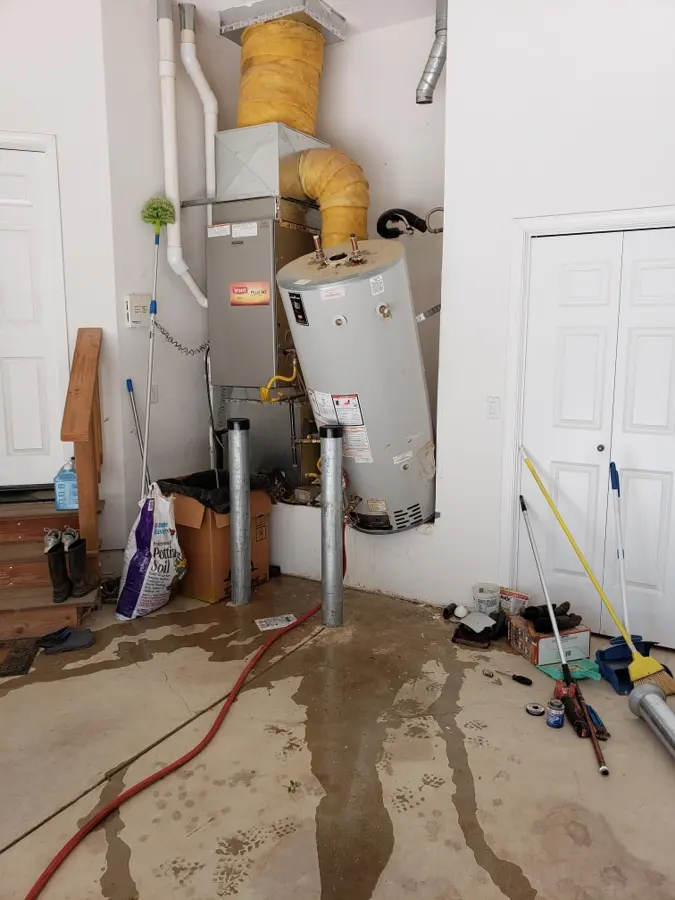 Water heater failure flooding in a Palmetto, GA home